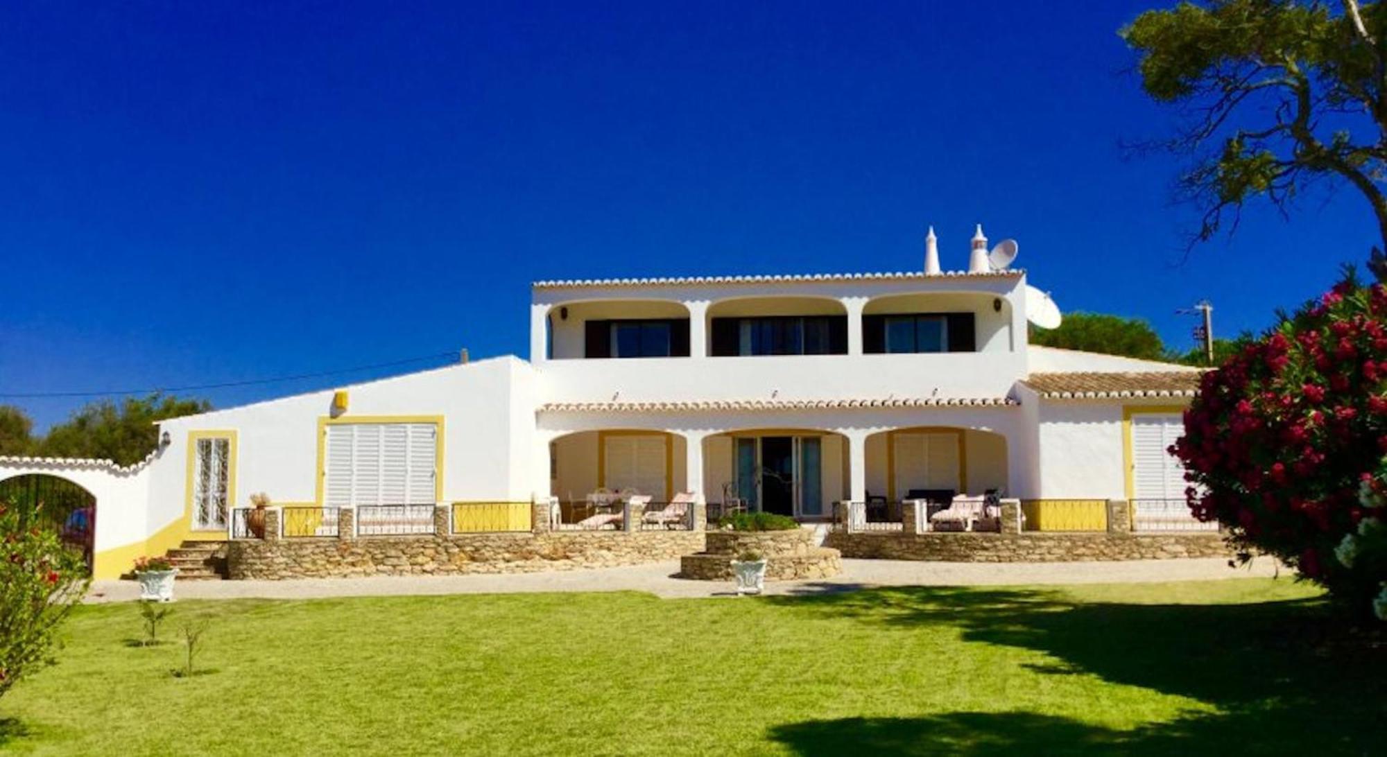 Villa Nova Chanteria *